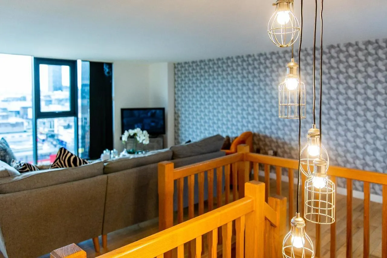 Appartement Spacious 3-Bed Penthouse With City Sky Line Views Sheffield Royaume-Uni